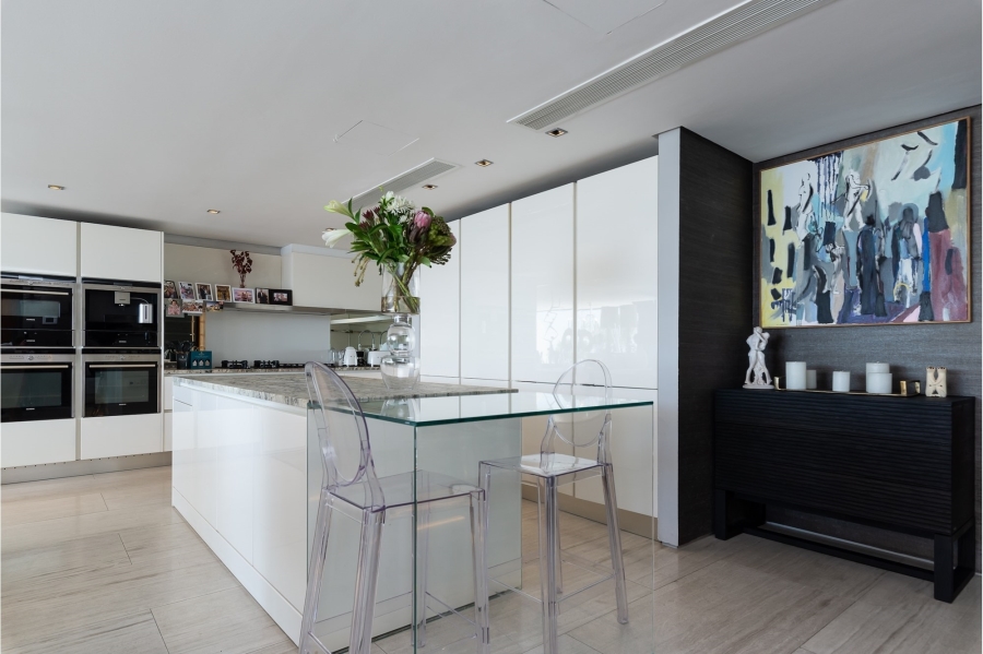 3 Bedroom Property for Sale in Mouille Point Western Cape